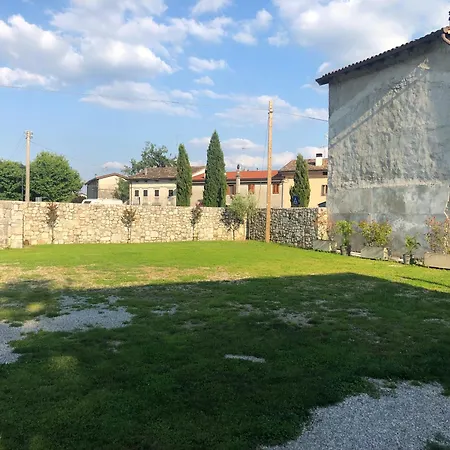 Al Castello Πανδοχείο 3*