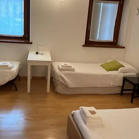 Al Castello Πανδοχείο