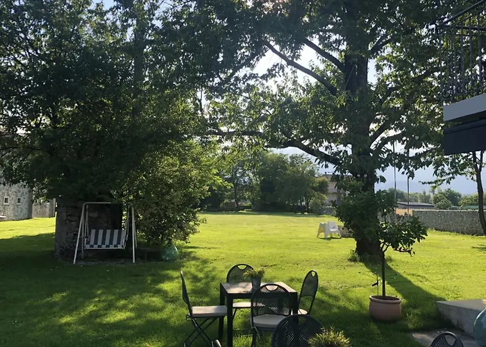 Al Castello Πανδοχείο Travesio